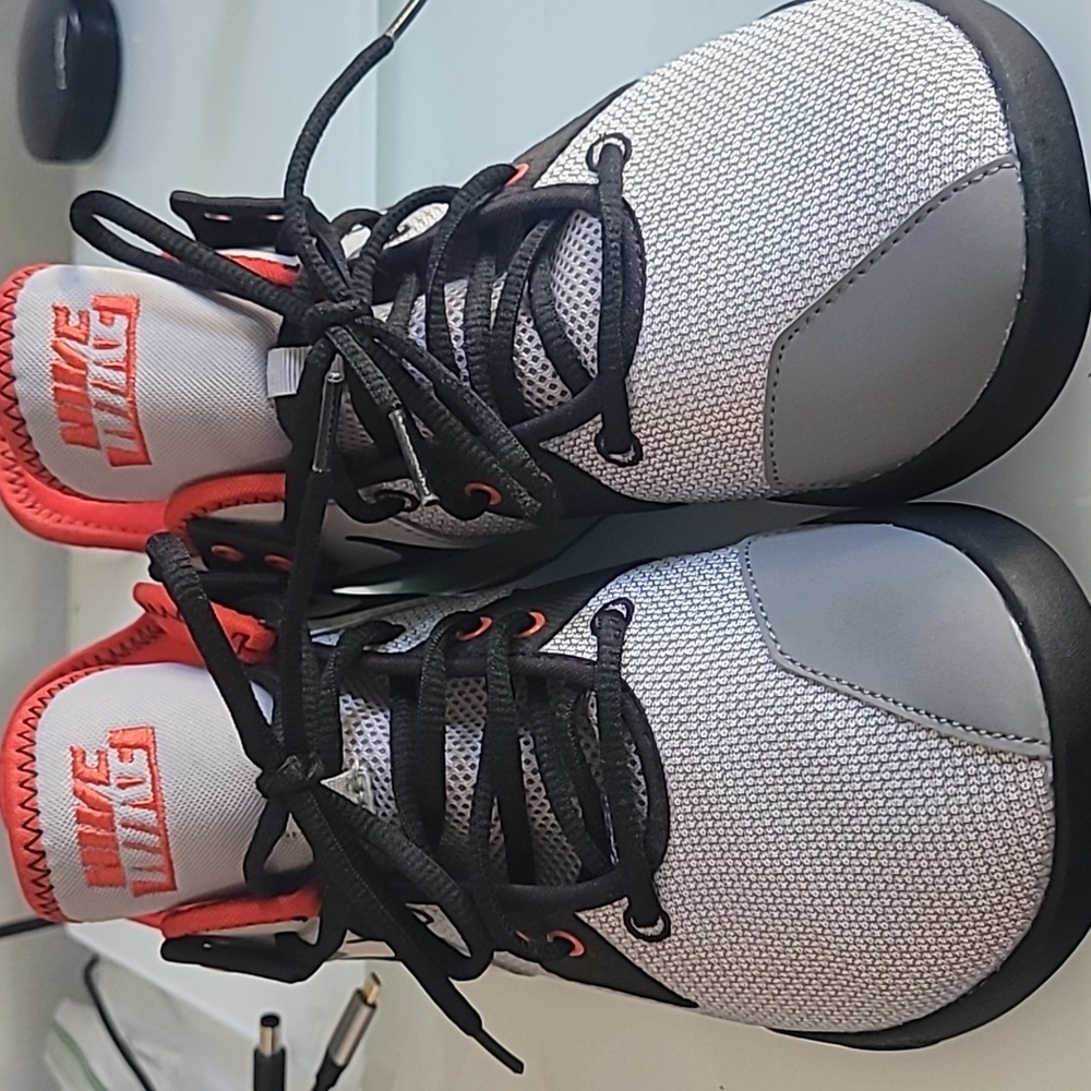 Nike Air Max Impact 2